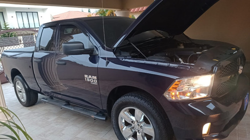 Camioneta Marca Ram, Clasdic, 4x4, Modelo 1,500, 6 Cilindro,