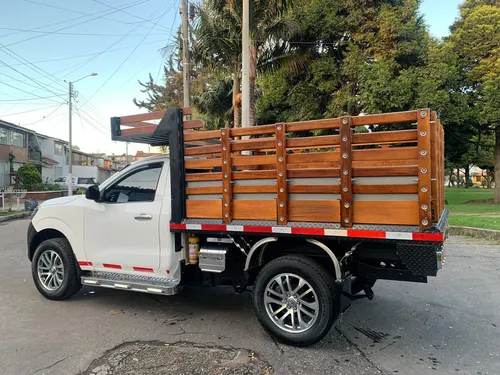 Nissan Frontier 2.5l Automática Gasolina