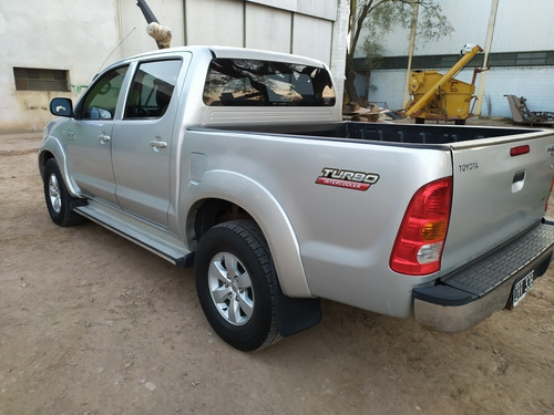 Toyota Hilux 3.0 Srv 4x2 2010