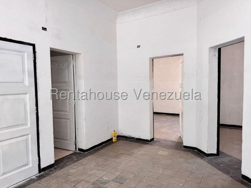 Casa Comercial En Venta El Paraiso Mls #25-18189 Bm