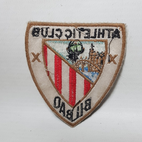 Imagen 2 de 4 de Antigua Insignia Escudo Athletic Club Bilbao Mag 59392