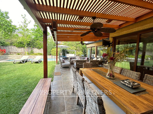 Espectacular Casa En Exclusivo Condominio De Camin...