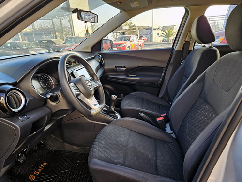 Nissan Kicks 1.6 SENSE 4X2 MT 5P