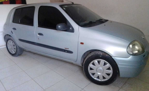 Imagem 3 de 11 de Renault Clio 2003 1.0 16v Rl 5p