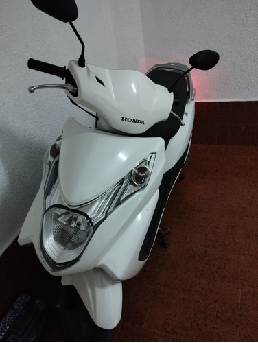 Honda Elite 2015