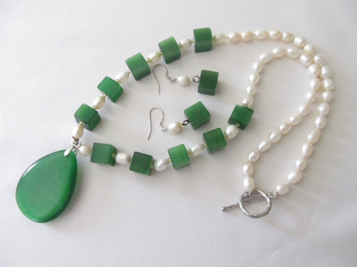 Conjunto Colar Com As Pedras E Perolas Naturais