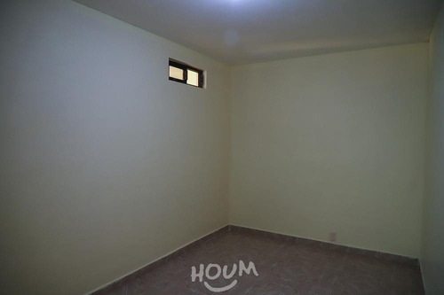 Casa En Juan Escutia, Iztapalapa Con 8 Habitaciones