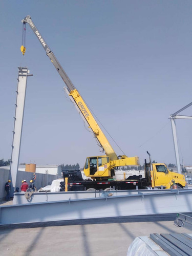 Imagen 3 de 5 de Renta De Grúas Titán Hiab De Plataforma Industriales