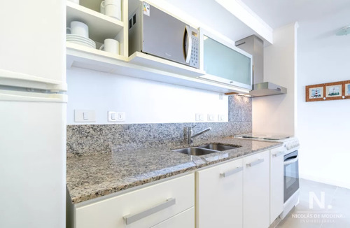 Vende Apartamento En Lomo De La Ballena De 1 Dormitorio.
