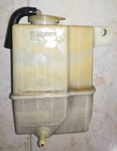 Envase De Agua Para Radiador De Ford Laser Años 95-99