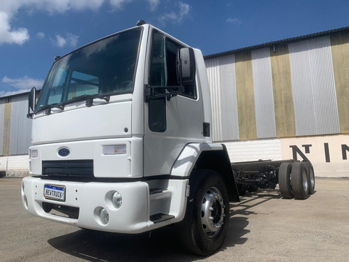 Ford Ford Cargo 2422 Truck + Chassis 2009