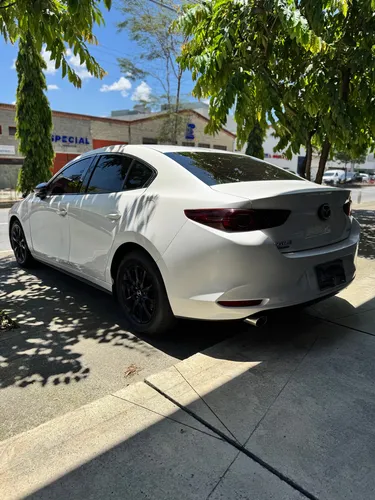Mazda 3 2.0 Prime