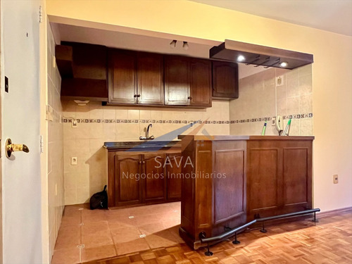 Alquiler Apartamento 1 Dormitorio En Cordón! Piso Alto. Acepta Depósito B. H. U. Cómo Garantía!