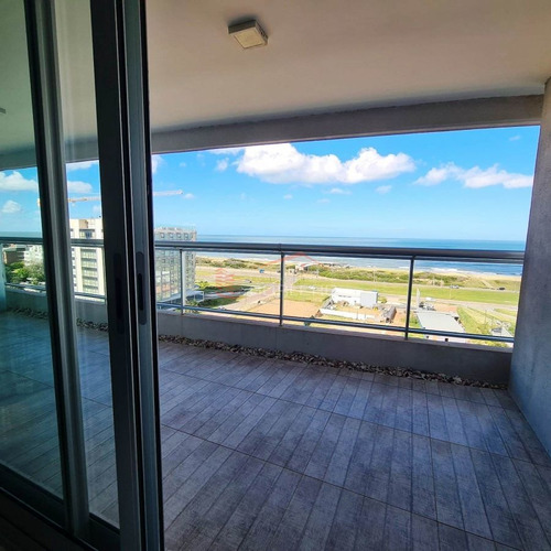 Imagen 7 de 30 de Venta Y Venta De Apartamento En La Brava, A Metros Mar