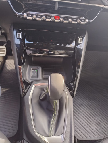 Peugeot 208 1.0T Gt