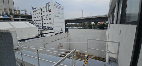 Bodega 3715m2 En 3 Niveles Con 52 Estacionamientos