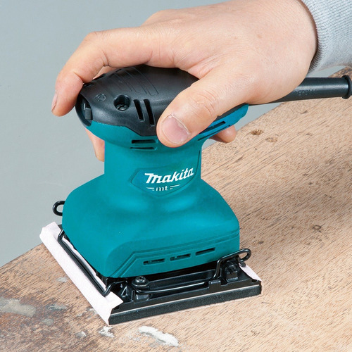 Lixadeira Orbital 180w 112 X 102 Mm - M9200b Makita 220V