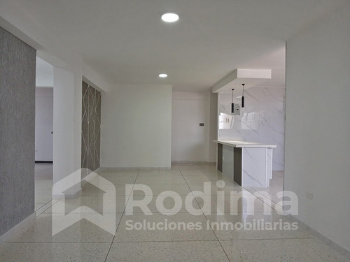 Apartamento En Residencias El Centro, Edificio Conectado A Pozo De Agua