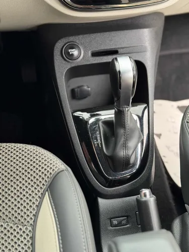 Renault Captur 2.0 Intens Automática