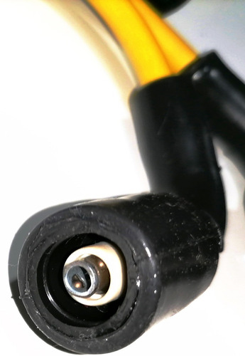 Cables D Bujias Fiat Prisma 1.4 8v Mpfi 8 Mm Alta 17-18 M2