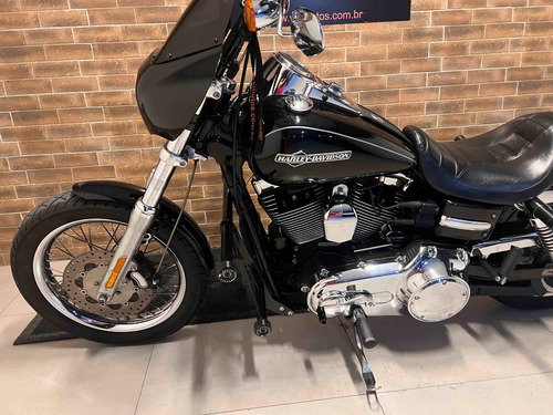 Harley Davidson Dyna Super Glide Custom 2011