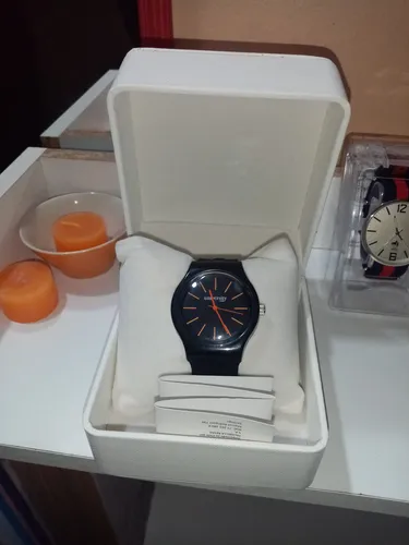 Reloj University Club Mas Billetera Cuero