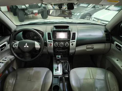 Mitsubishi Montero Sport 2014