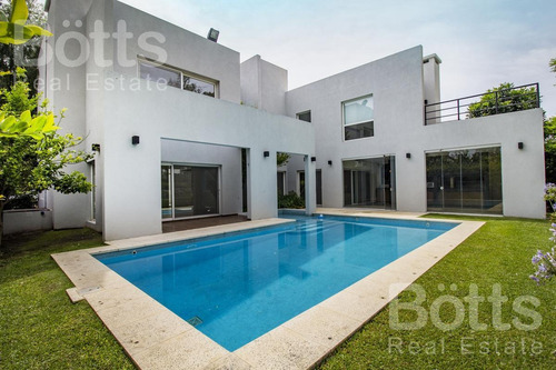 Imagen 11 de 30 de Hermosa Casa Vista Abierta Al Golf - La Reserva Cardales