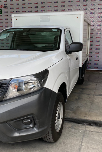 Imagen 3 de 12 de Nissan Np300 Caja Seca 2017