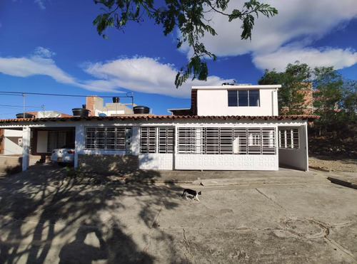 Casa En Venta En Villa Del Rosario. Cod V22439
