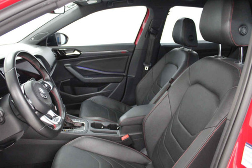 Imagen 10 de 15 de Volkswagen Jetta 2019 4 Cilindros