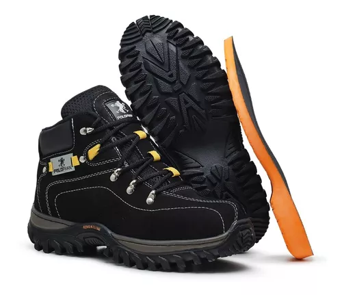 Kit com Bota Adventure + Chinelo + Carteira e Cinto