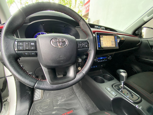 Imagen 7 de 16 de Hilux Limited 4x4