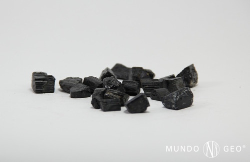 Imagen 1 de 2 de Piedra Turmalina Negra Nro. 1