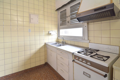 Imagen 25 de 30 de Ph Venta A Reciclar Con Terraza Propia Y Parrilla