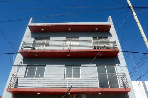 Depto En Venta 2 Dormitorios Con Balcon,la Plata
