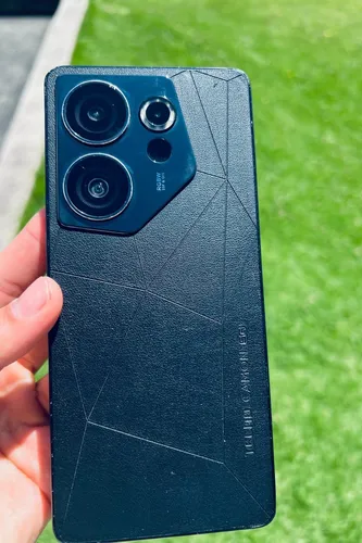 Tecno Camon 20 Premier 5g (Usado)