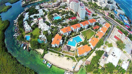 Zona Hotelera De Cancún Departamento Amueblado En Venta De 3 Recámaras