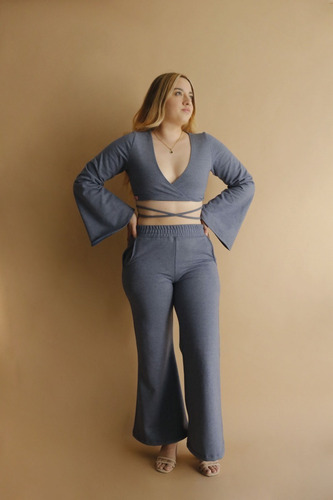 Imagen 8 de 8 de Set: Crop Top + Pants Setsy