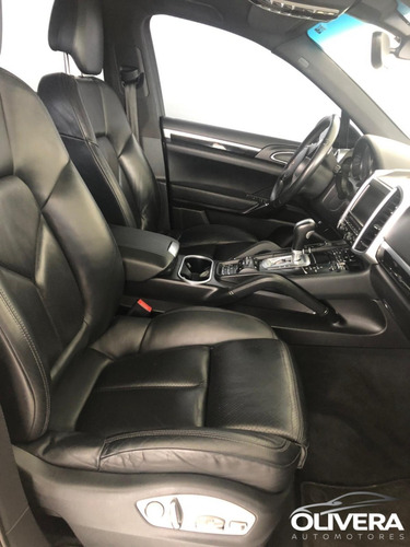 Imagen 12 de 12 de Porsche Cayenne 4.8 S