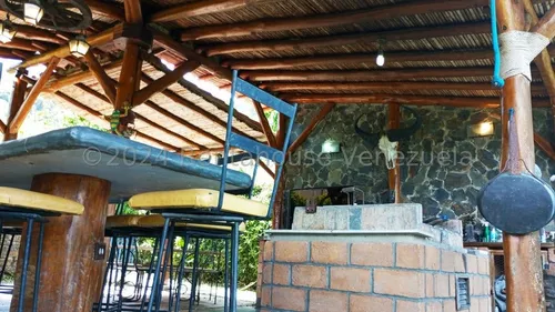 Bellisima Propiedad, Casa Estilo Colonial En Venta Ubicada En Oripoto 24-27451