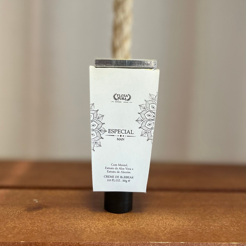 Creme De Barbear Especial Man -60g -flora Pura