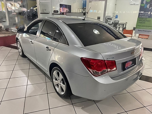 Imagem 8 de 10 de Chevrolet Cruze 1.8 Lt 16v Sedan 2012