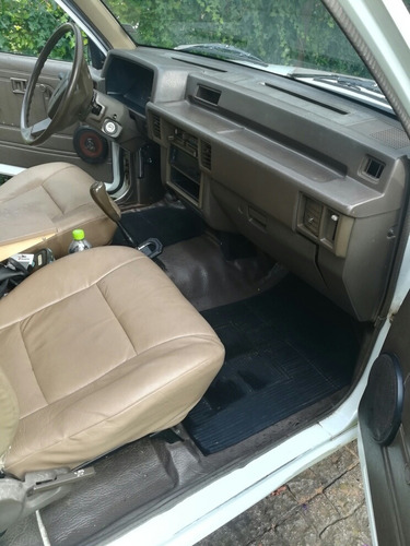 Mitsubishi L200 2.0 Cabina Y Media
