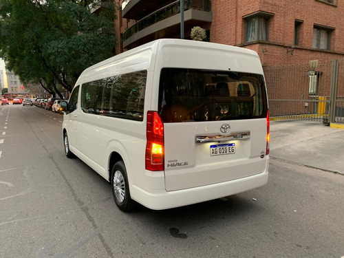 Toyota Hiace 2.8 Tdi Commuter 6at 14a