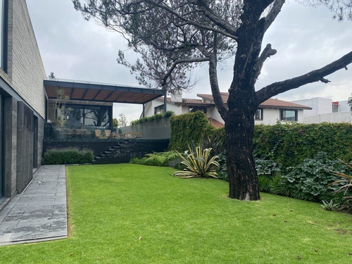 Imagen 6 de 30 de Increible Casa Decorada De Revista Recientemente Estrenada.