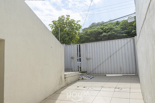 Imagen 8 de 30 de Casa En Lagos Del Country, Zapopan Con 3 Recámaras, 300 M², Id: 47537