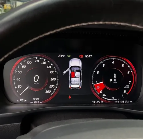 Volvo XC40 2.0 T4 R-DESIGN