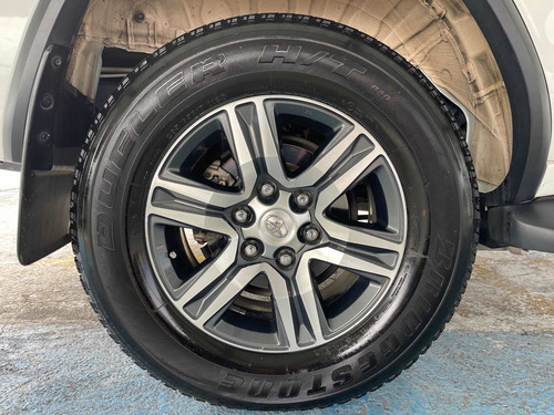 Imagen 9 de 11 de Toyota Fortuner 2018 2.7l