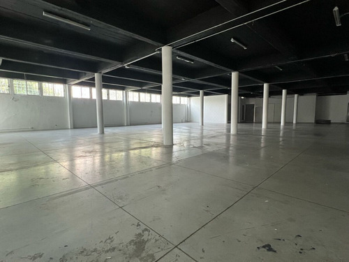 Renta Bodega 1,201 M²- Lago Texcoco, Col. Anáhuac, Miguel Hidalgo Cdmx -